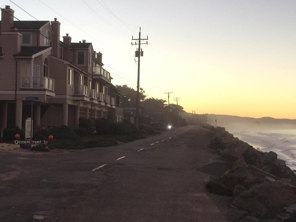 The Oceanfront Stay On Miramarbeach Hmb El Granada Exterior foto