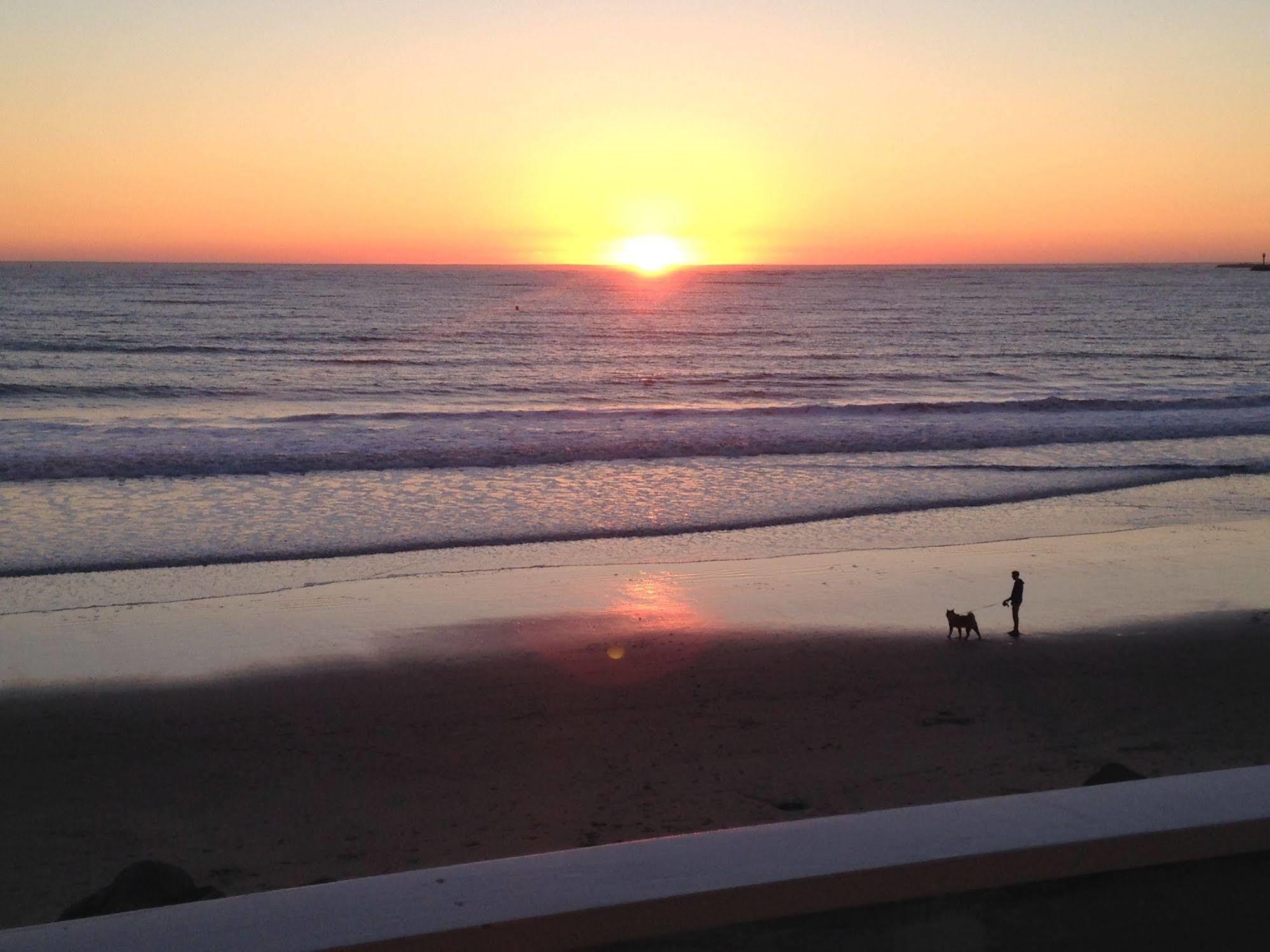 The Oceanfront Stay On Miramarbeach Hmb El Granada Exterior foto